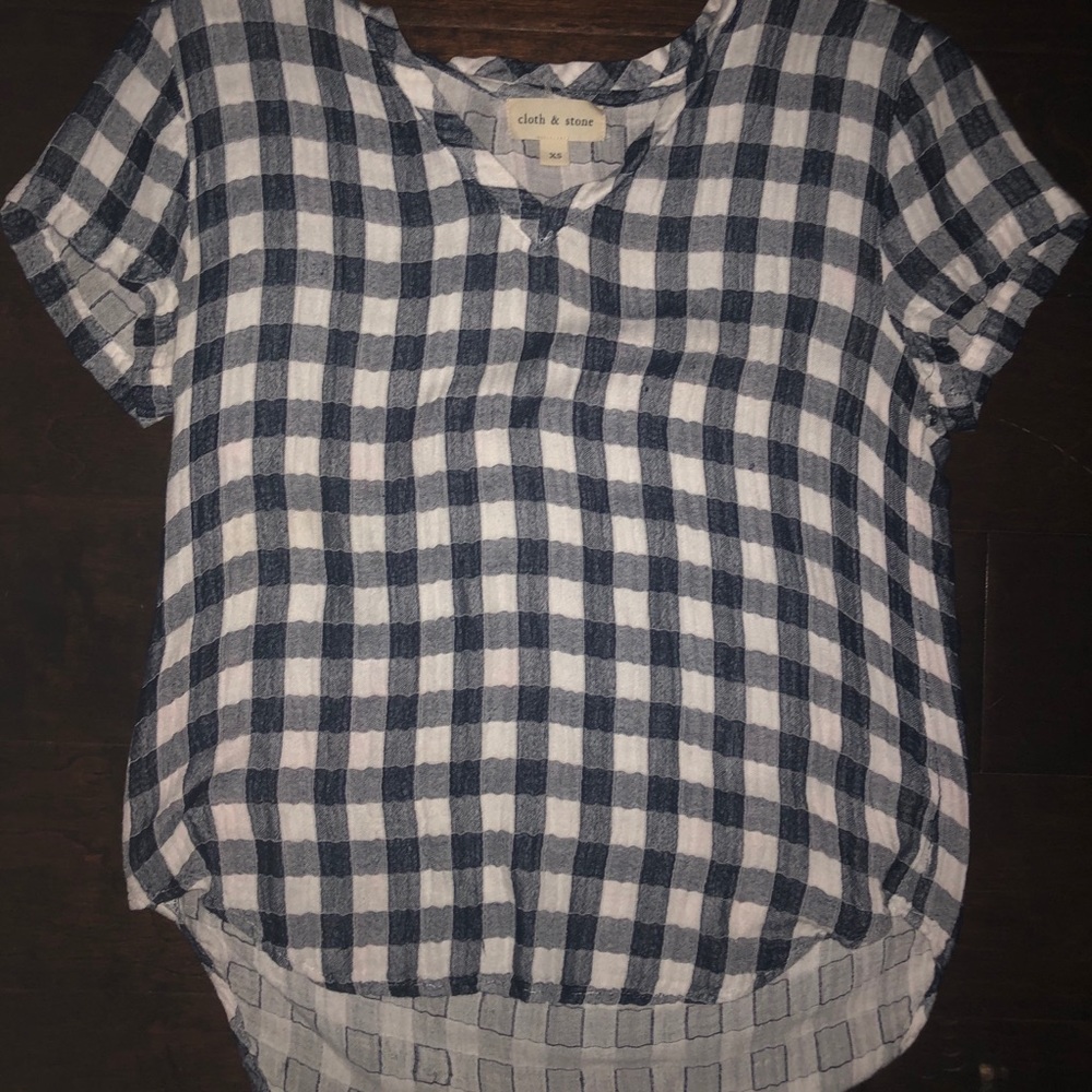 BLACK AND WHITE CHECKERED T-SHIRT
